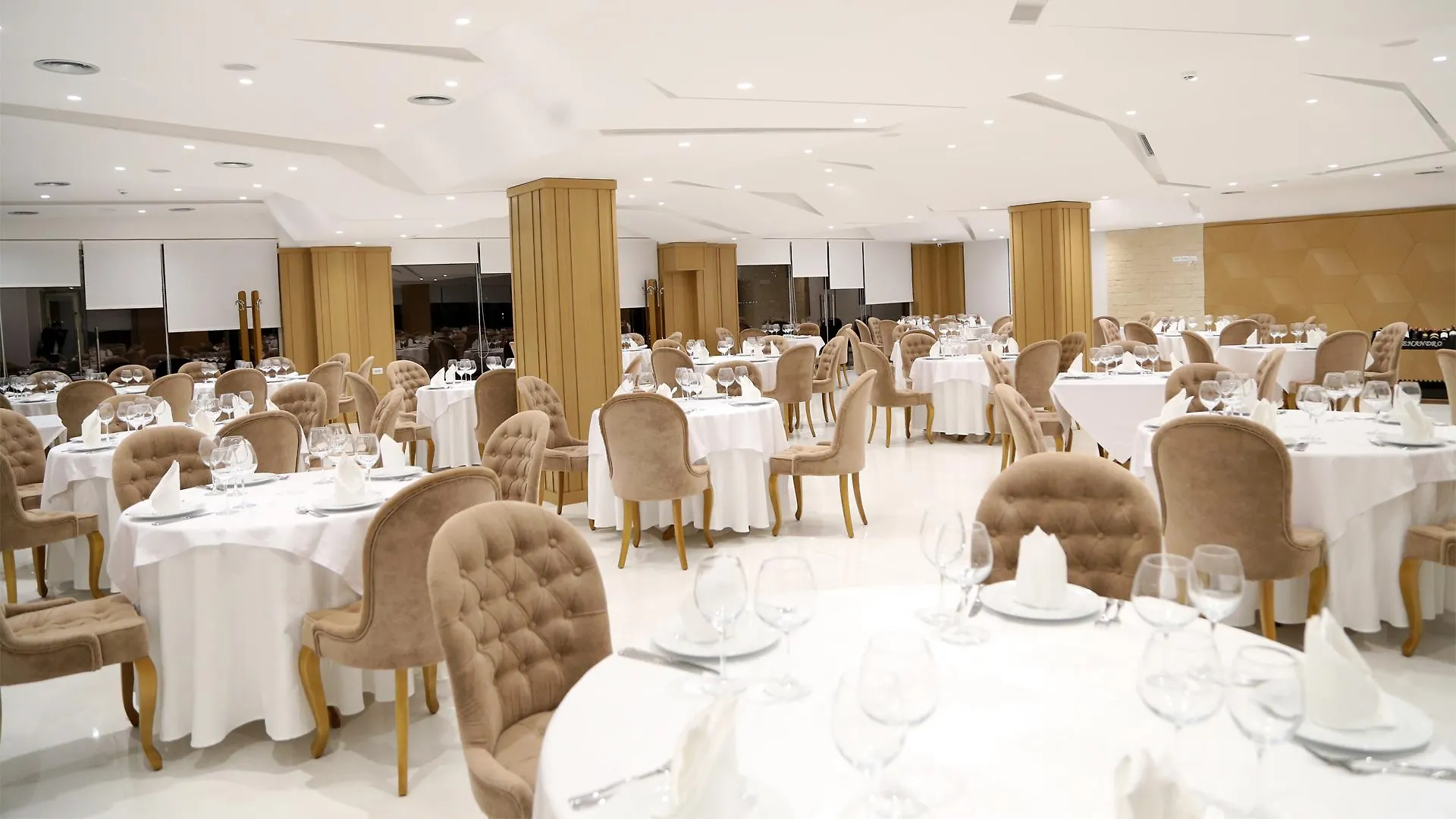Santa Quaranta Premium Resort Sarande Albania